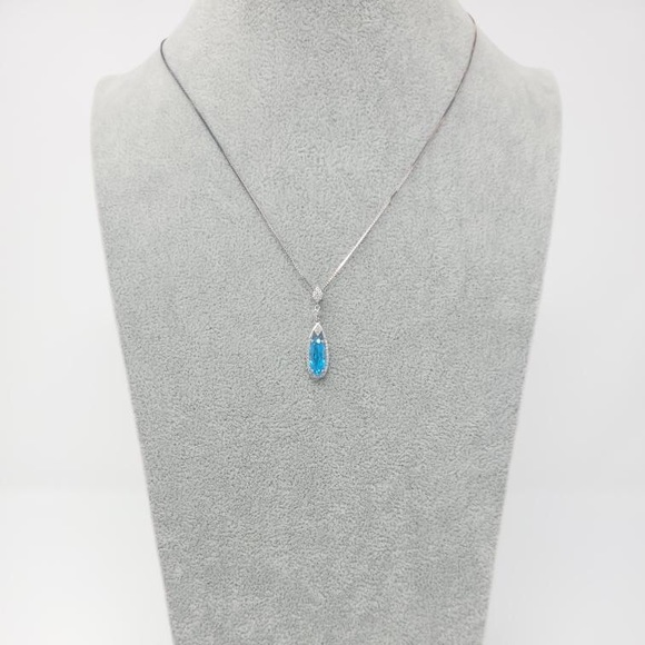 Sparkly Blue Pendant Necklace - Picture 4 of 4